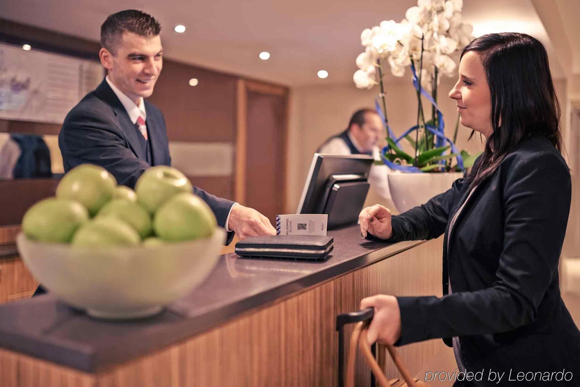 Mercure Airport Hotel Berlin Tegel Exterior photo