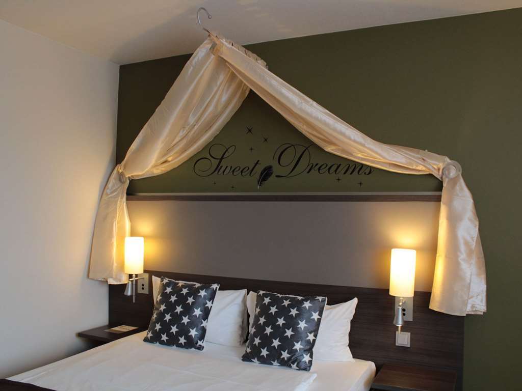 Mercure Airport Hotel Berlin Tegel Room photo