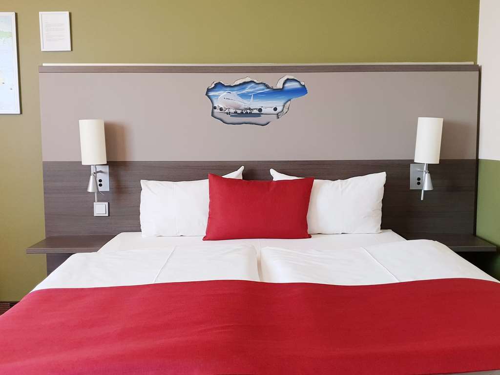 Mercure Airport Hotel Berlin Tegel Room photo