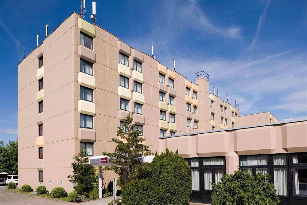 Mercure Airport Hotel Berlin Tegel Exterior photo